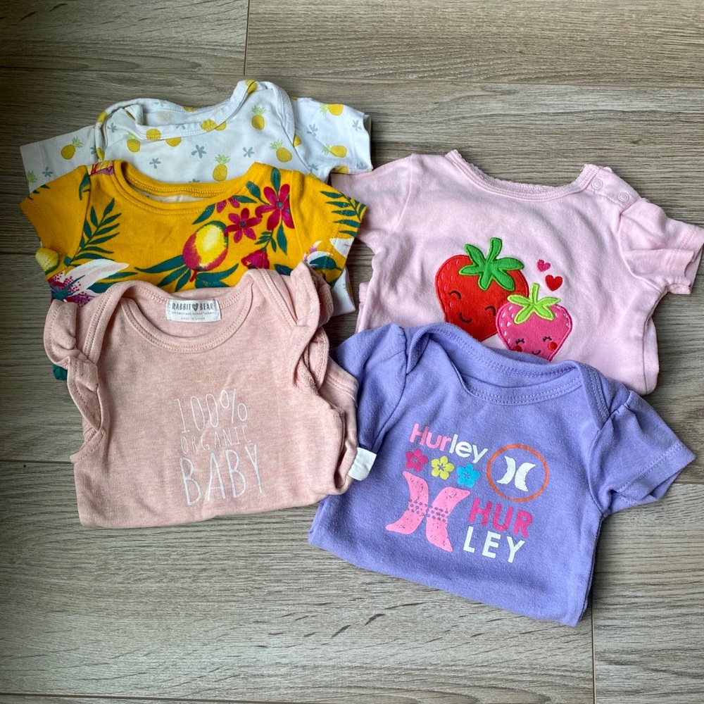 🥭 Cutest onesie bundle 🥭